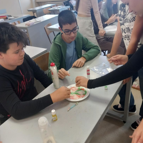 Радионица „Магична хемија“